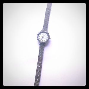 Silver round timekey watch with band